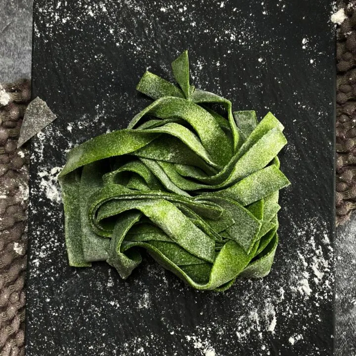 Best Homemade Spinach Pasta (Step by Step)